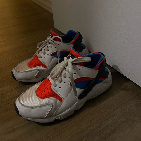 Nike Women’s Air Huarache size 10 - Picture 3 of 9